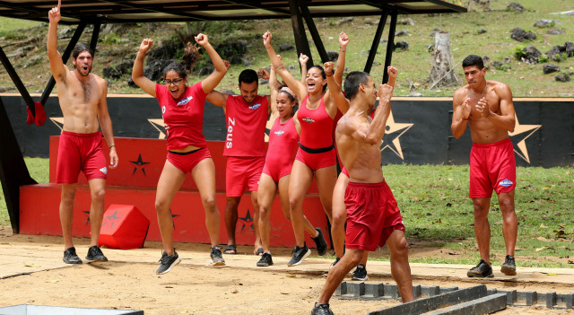 El circuito se tiñó de rojo, los Famosos fueron al tablero del dinero